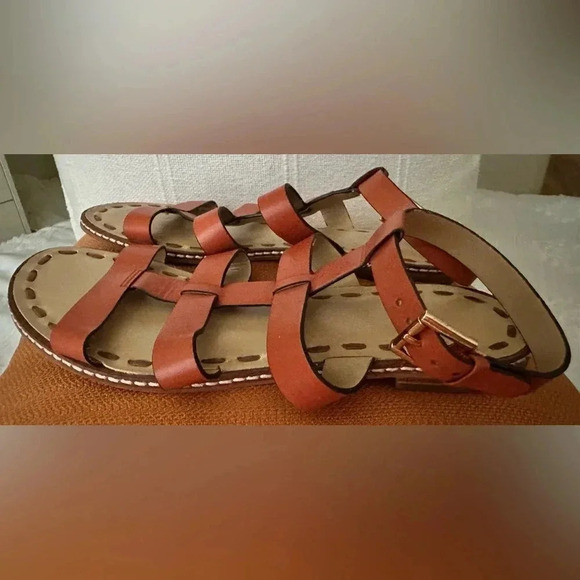 Michael Kors Fallon Flat Gladiator Sandal - Picture 4 of 6